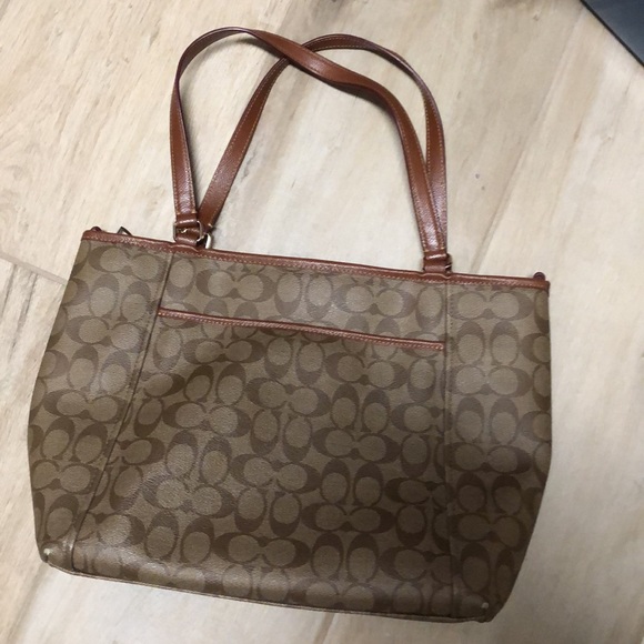 Coach 2 Pocket handbag - Picture 2 of 4